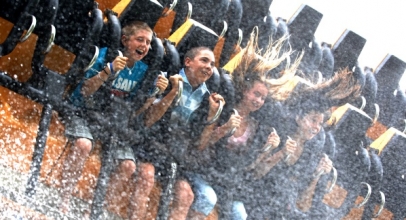 SAVE 30% ON FAMILY THEME PARKS