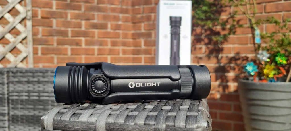 olight seeker 4 pro light indicator